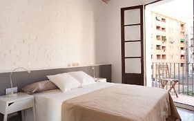 Napoles - Modernist Flat Close To Sagrada Familia